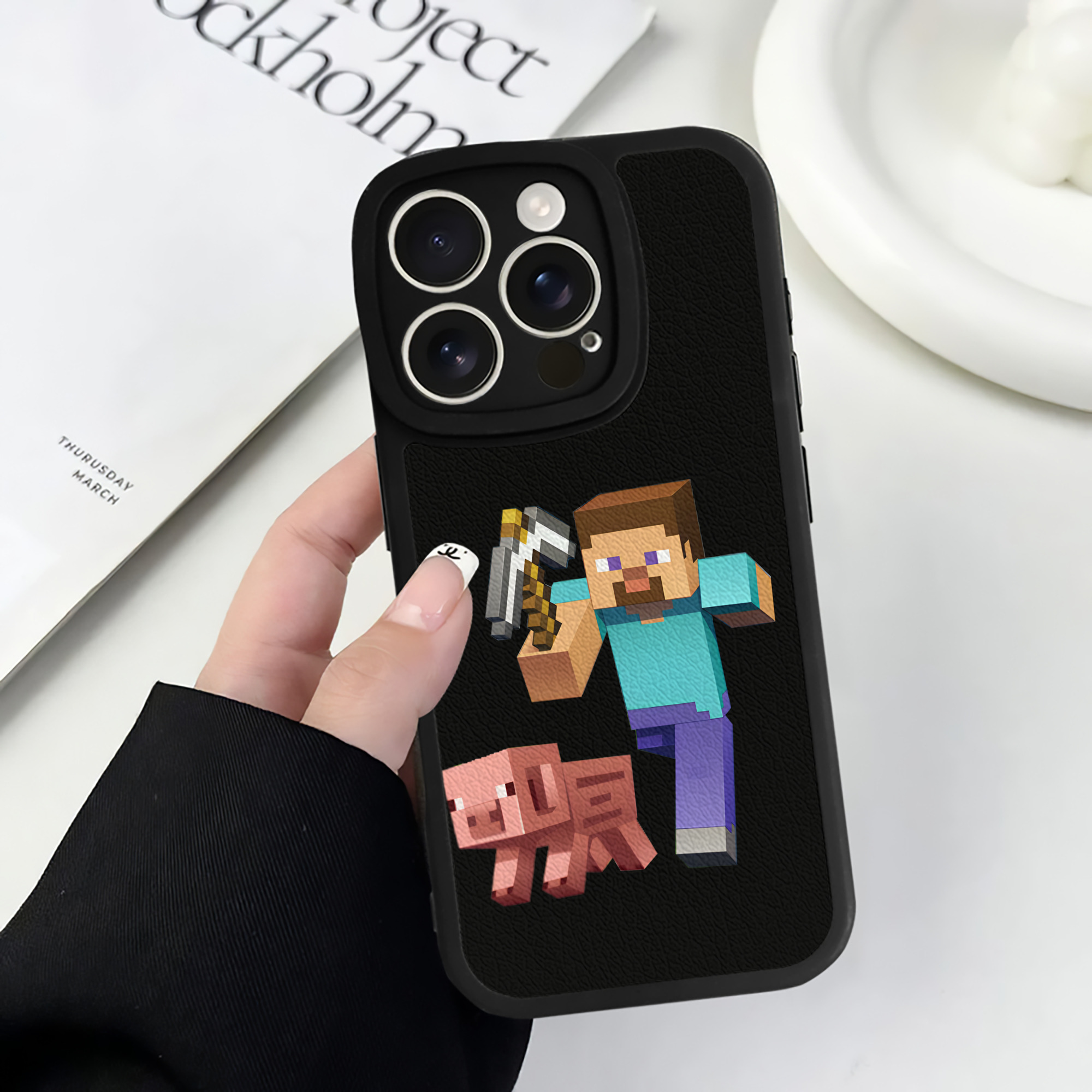 （画像用） マインクラフト ブロックの世界 Minecraft MC Block world 【iPhone 16シリーズ対応】シリコンスマホケース（レザー調） 材質：シリコン